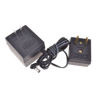 Original Netzteil Panasonic KX-A09BM Output: 12V-200mA + KX-J05 Adapter