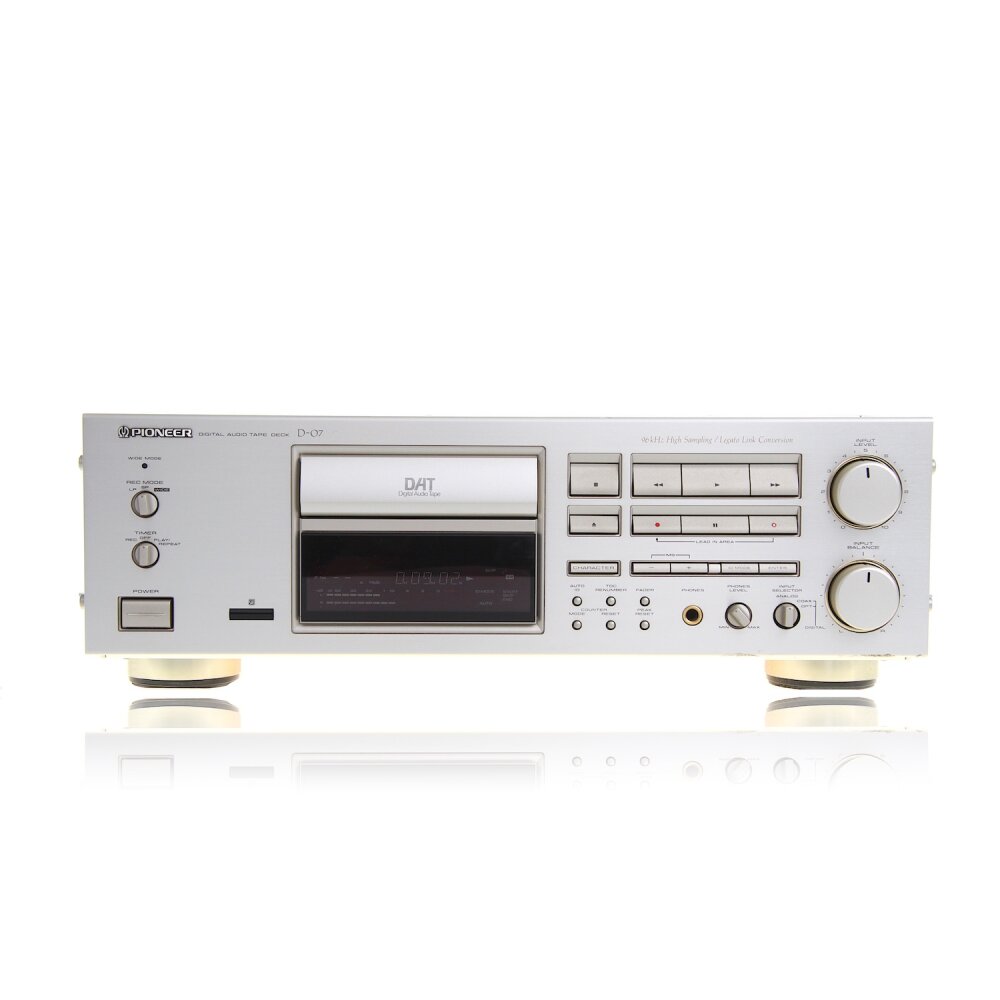 Pioneer D07 DAT Recorder