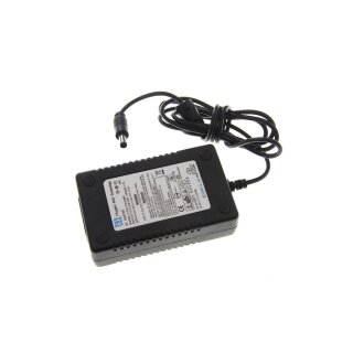 Original Netzteil CWT PAA040F Output: 12V-3,33A