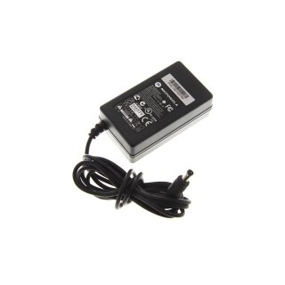 Original Netzteil Motorola NU18-4057300-I3 Output: 5,7V-3A Stecker 5,5x2,1mm