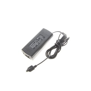 Original Netzteil Ericsson BML 162 113 R1A Output: 7,6V 600mA